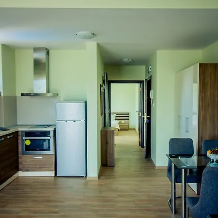Apartcomplex Ritza Aparthotel Saints Constantine and Helena