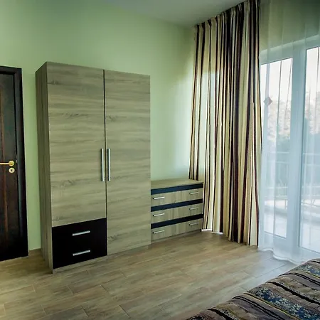 Apartcomplex Ritza Aparthotel Saints Constantine and Helena